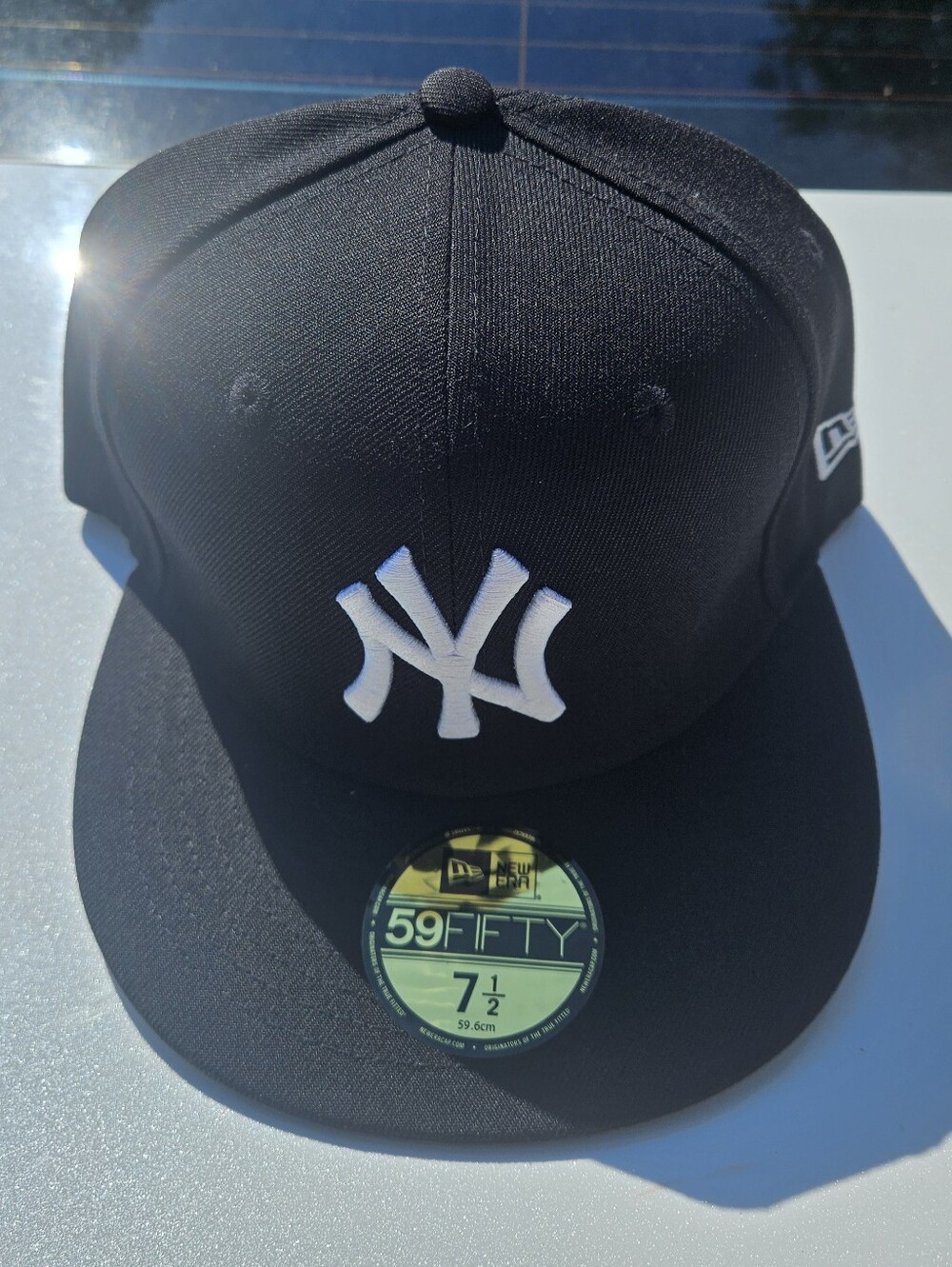 New Era 59FIFTY New York Yankees Black Fitted Cap (7 1/2) (7 3/8)